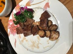 -萨拉伯尔水源素问店·韩国宫廷料理(人民路店)