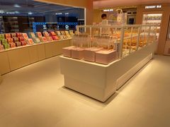-好利来(上海长宁龙之梦店)