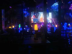 -临界音乐酒馆·小龙虾·江湖菜(华熙LIVE·鱼洞店)
