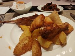 -广州万富希尔顿酒店·感趣自助餐厅·金秋蟹宴生蚝海鲜刺身
