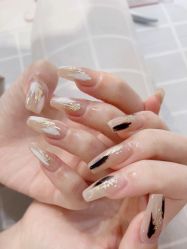 -UGIRL有个美甲