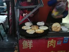 -酒宝荡烧烤(长航局江大路住宅小区店)