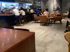 用餐区-星巴克臻选(深圳华强北茂业店)