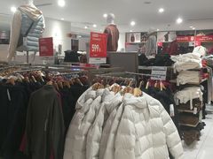 -优衣库(上海正大广场店)