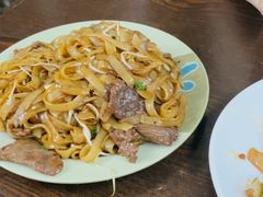 炒牛河-美食店(华贵路店)