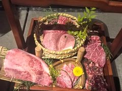 -山川小町·极番烧肉(新地假日广场店)