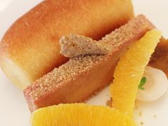 Salon&nbsp;de&nbsp;Ville&nbsp;の&nbsp;法式鹅肝&nbsp;英式蛋糕脆片&nbsp;甜橙&nbsp;栗子&nbsp;荔枝（整）-Salon de Ville浦江汇(上海外滩华尔道夫酒店店)