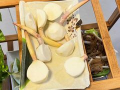 -沈记酸菜牛肉火锅店(九号路店)