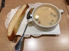 -必胜客(新中纬店)