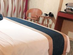 -柏纳酒店(百色市政府恒基广场店)