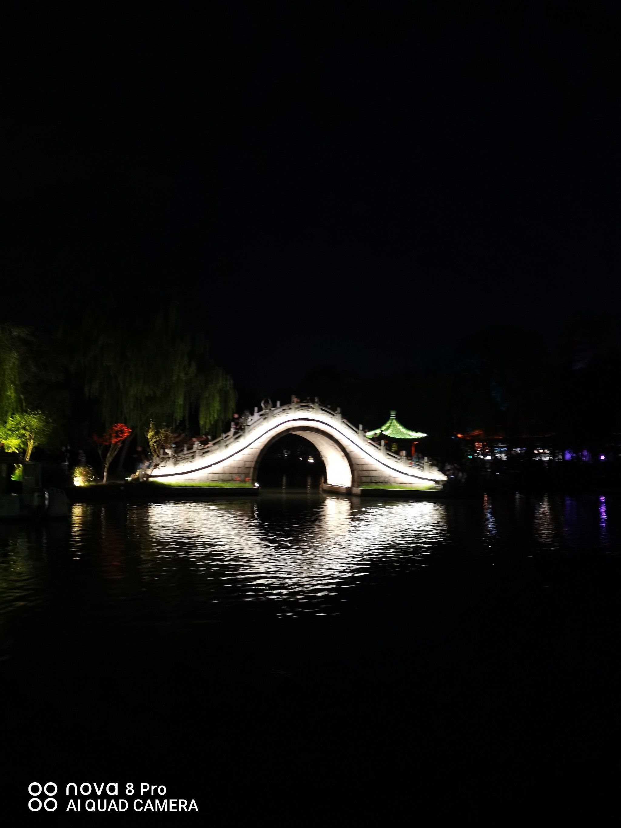 古桥夜色美不胜收