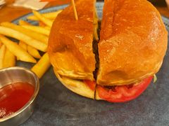 澳洲厚牛堡-COMMUNE幻师(花园道店)