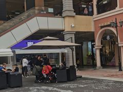 -首创奥特莱斯(西安店)