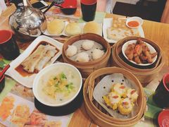 酥皮焗叉烧包-添好运点心专门店(深水埗店)