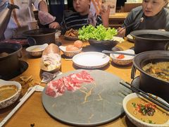 -呷哺呷哺(融创茂店)