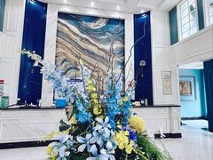 -芭黎人江景轻奢酒店(告庄西双景星光夜市店)