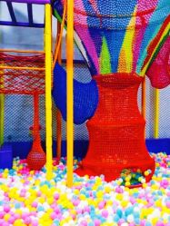 -蹦贝运动中心·蹦床·攀岩·闯关(龙岗店)