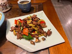野生椒牦牛肉-桥边小楼·手工云南菜·古城观景小楼