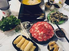 -鲜入围煮花胶鸡海鲜火锅