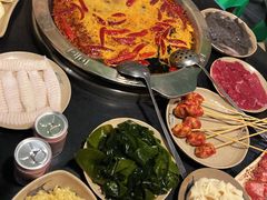 -洞亭火锅(防空洞总店)