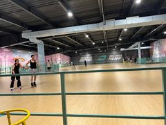 -极限PLAY运动娱乐新世界·团建派对潮玩休闲馆·室内蹦极高空游乐园