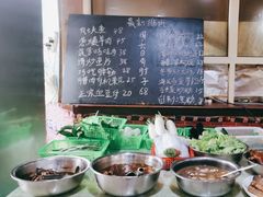 -金卯白肉罩火烧