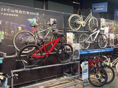 -迪卡侬(西三旗店)