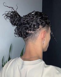 -海文先生国潮烫染男士理发馆