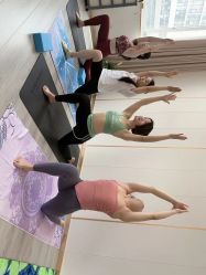 -亚太瑜伽普拉提学院