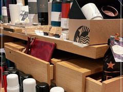 零售区-星巴克臻选(上海合生汇1F店)