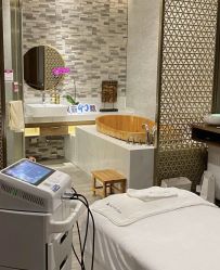 -诗泥SPA