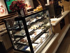 面包甜点陈列柜-麦当劳(南京路2店)