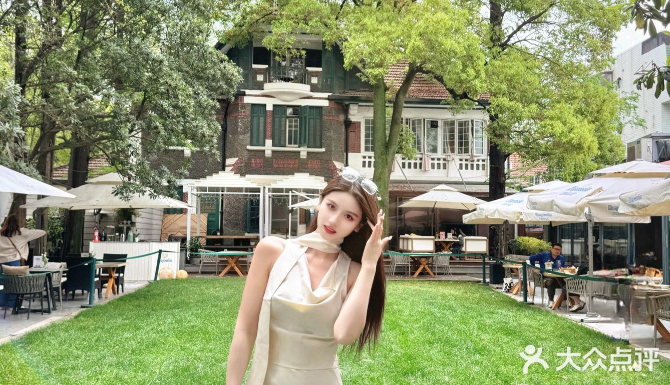 最新上海打卡地，花园餐厅拍照超出片！