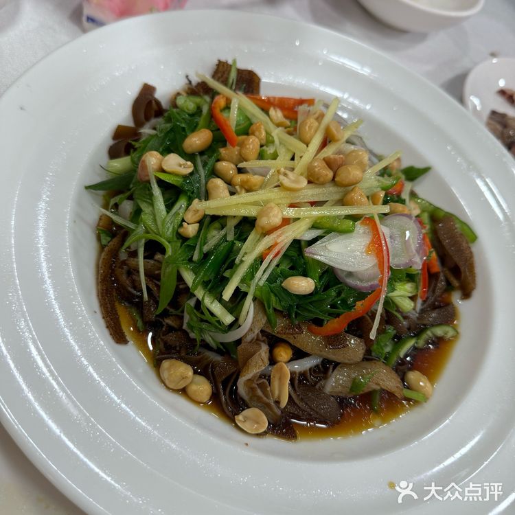 反问式点菜服务，烧鹅3分，其他菜-4分