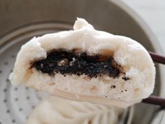 黑洋沙小包子-白玉兰食品(中山公园龙之梦店)