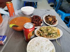 -尹记餐馆(花园店)
