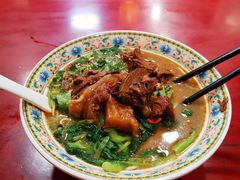 半筋半肉面-金杨拉面王小吃面馆·牛三宝面·红烧牛肉粉