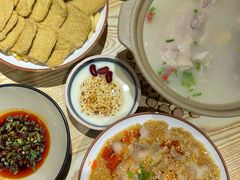 -叁煨蹄花·下饭盐帮菜(人民广场店)