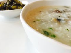 皮蛋瘦肉粥-嘉和一品(长江道店)
