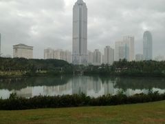 -万绿园