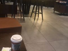 大堂-星巴克臻选(惠州华贸天地1楼店)