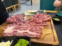 -臻牛烤肉