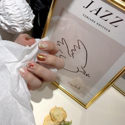 -米小兔美甲美睫