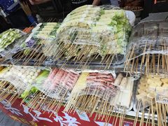 -小魏哥果仁烤面筋