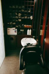 -AKOZO Beauty Salon