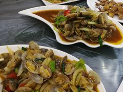 -覃记海鲜美食餐厅