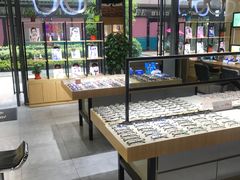-斯维卡眼镜林·蔡司视觉合作店(青浦宝龙广场店)
