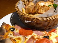 -JINNS锦时 steak&pizza(浸信会礼拜堂旧址店)