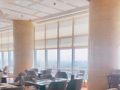 -湖景知味西餐厅•自助餐• 轻食(南京金茂威斯汀大酒店)