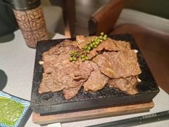 -左庭右院鲜牛肉火锅黑金店(陆家嘴中心店)